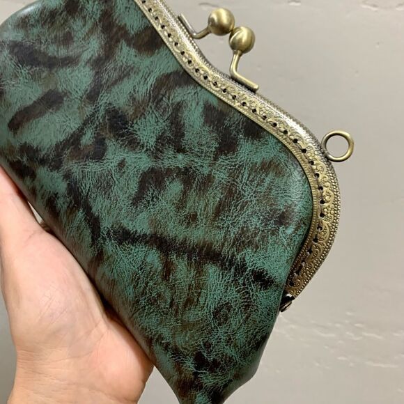 Handsewn Vintage Genuine Cowhide Clutch/Wristlet/Crossbody & 2 Chain Styles - Picture 12 of 13